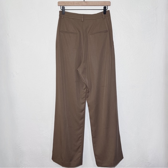 Reformation Mason Pant in Mushroom - Picture 2 of 6